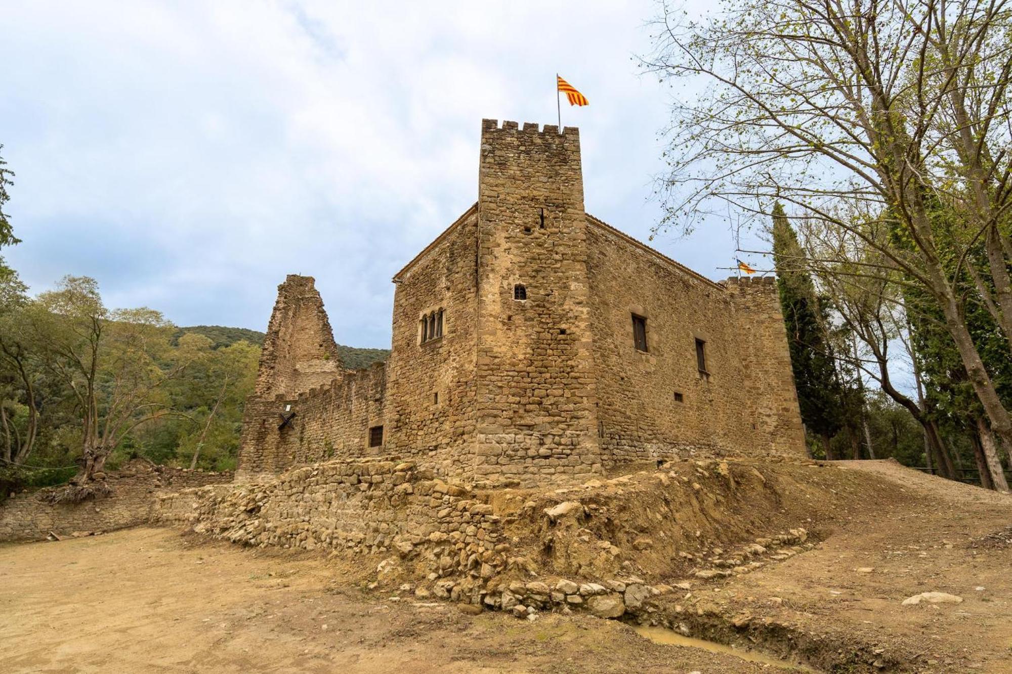 Villa Castell In Girona Sant Miquel de Campmajor Exterior foto