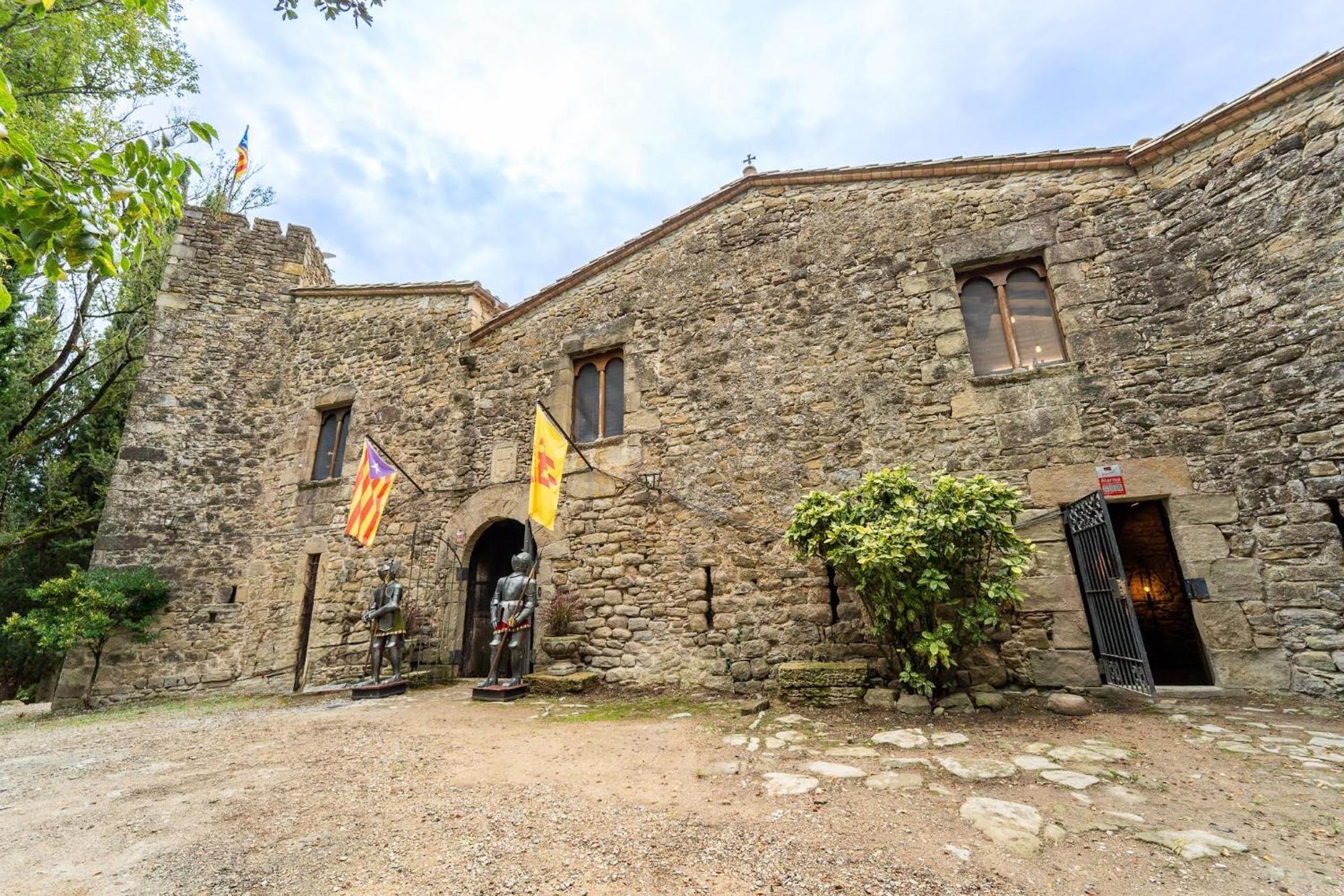 Villa Castell In Girona Sant Miquel de Campmajor Exterior foto