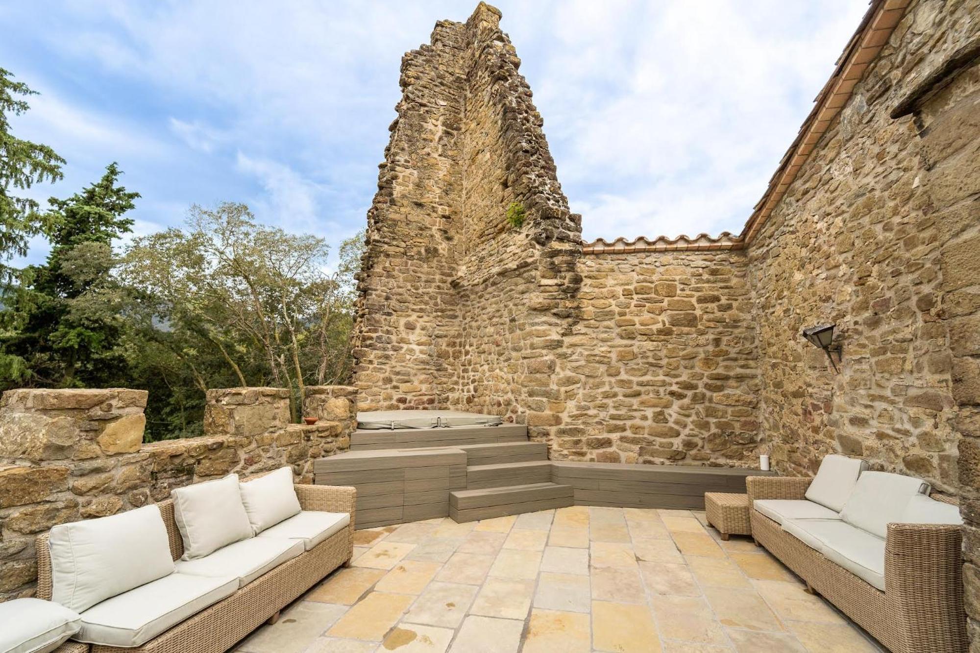 Villa Castell In Girona Sant Miquel de Campmajor Exterior foto
